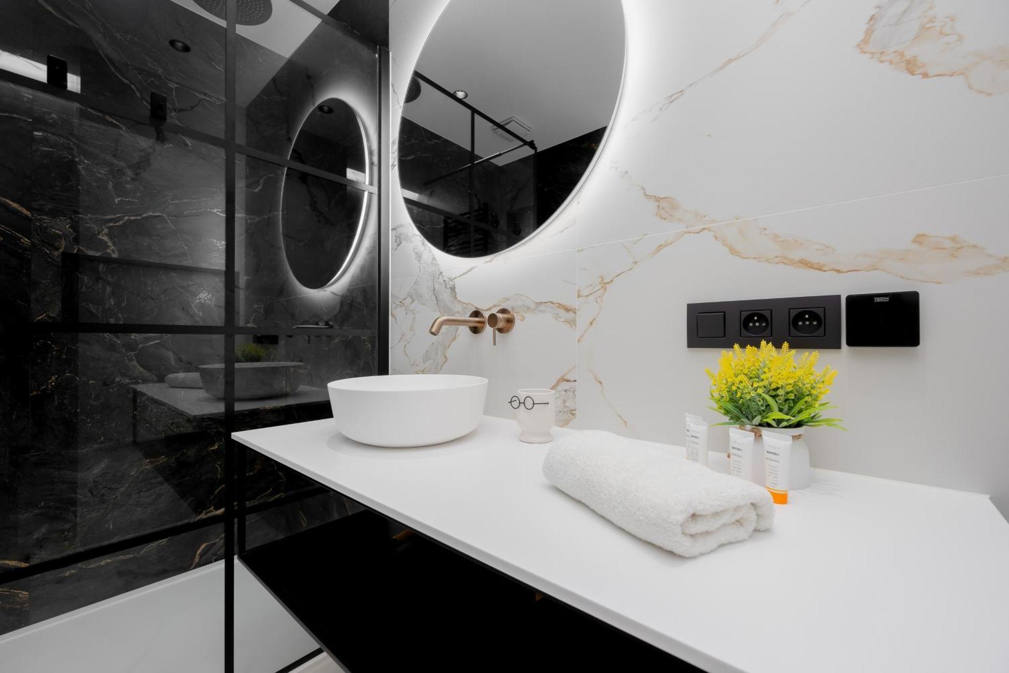 Apartamenty Ludwiki Z Parkingiem By Noclegi Renters Warsaw Ngoại thất bức ảnh